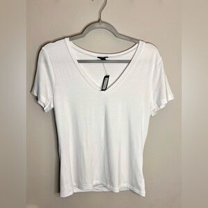Express Supersoft Fitted V-Neck Tee NWT